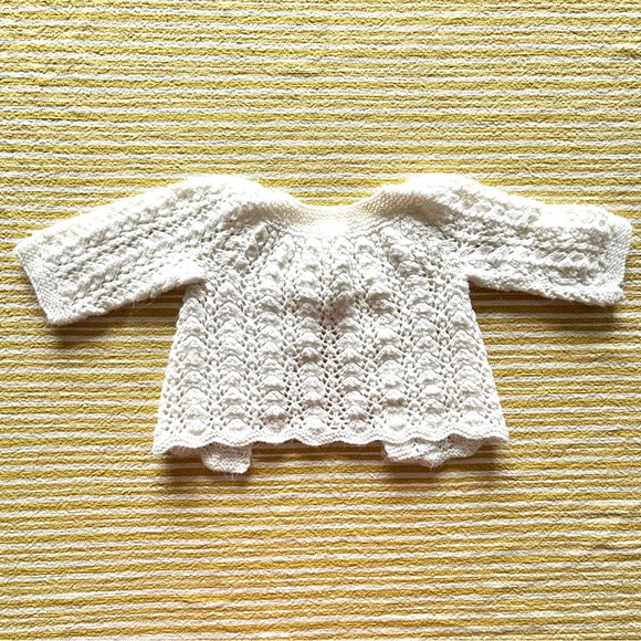 Vintage handknit baby cardigan - Picture 3 of 5